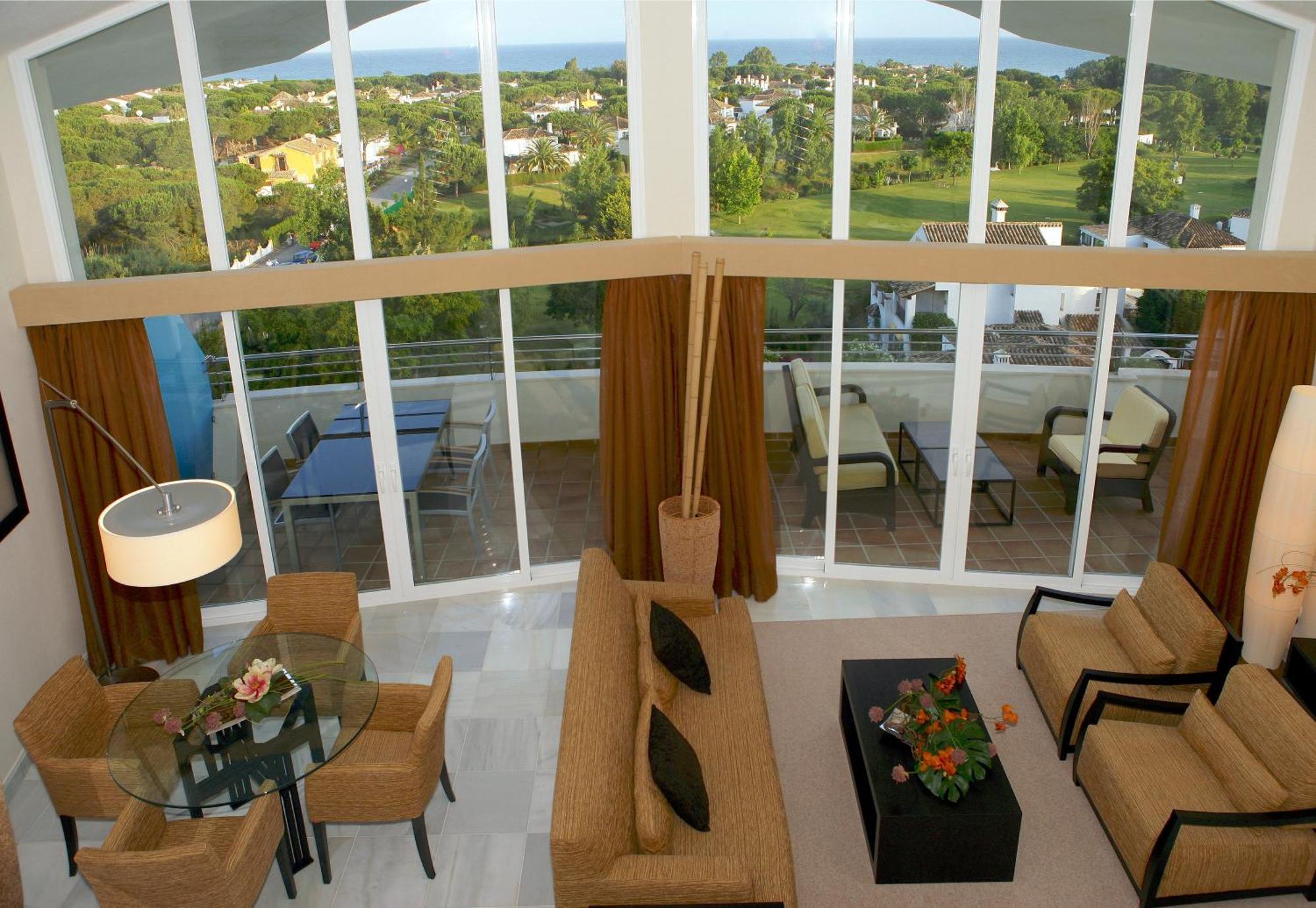 Senator Banus (Adults Only) Hotel Estepona Interior photo A living room in a penthouse